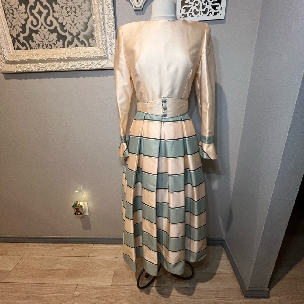 Raquel Couture Striped A-line Dress - Picture 11 of 13